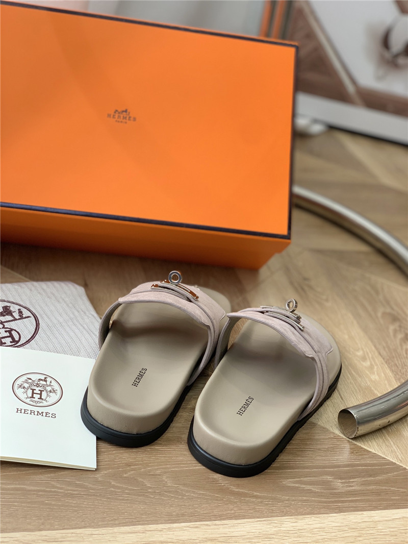 H**me5 Kelly buckle flip flops
