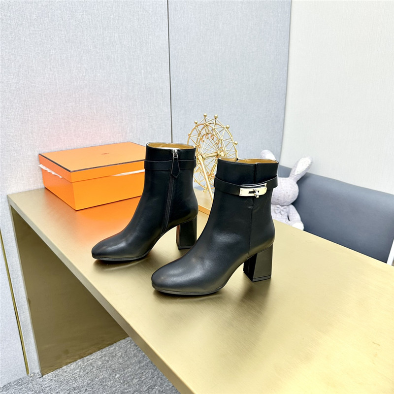 H**me5 Classic Boots