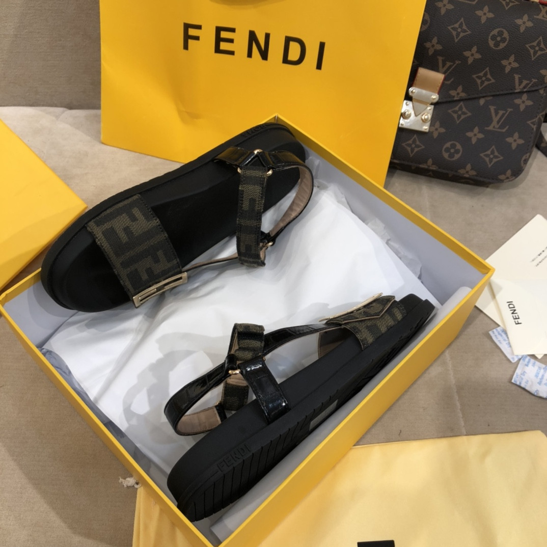F**di sandals womens