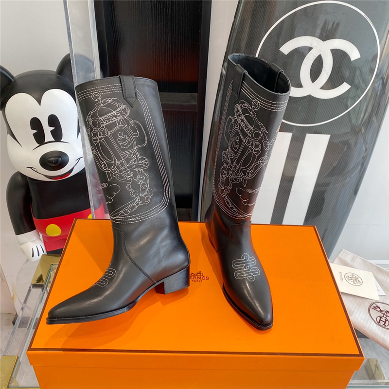 H**me5 embroidered long boots