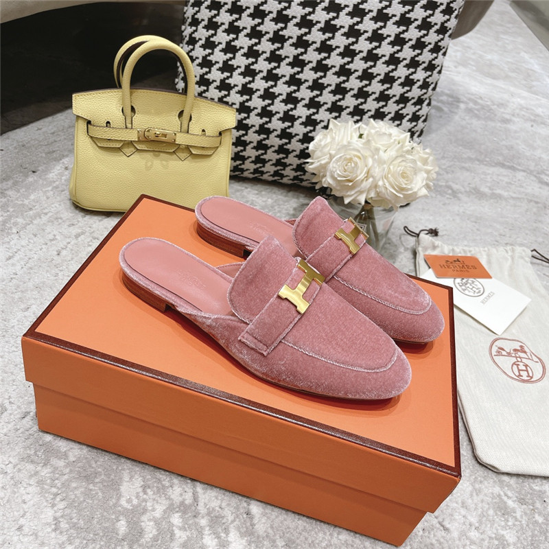 H**me5 H buckle classic slippers