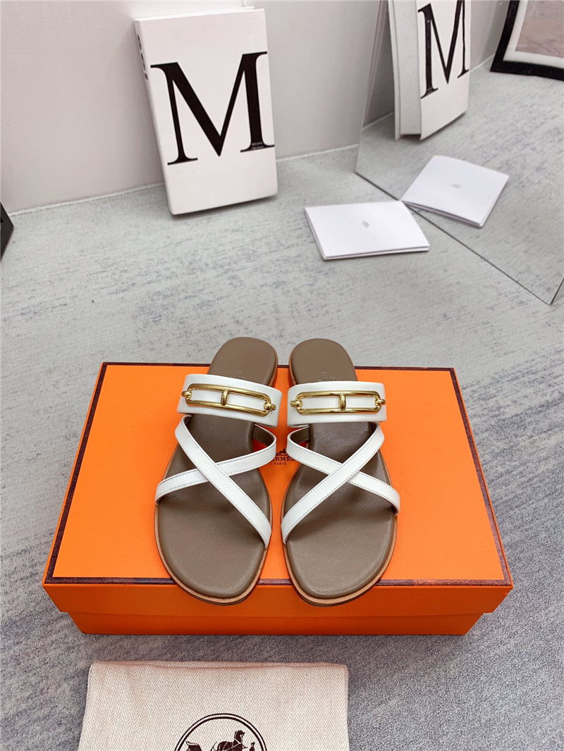 H**me5 flat slippers