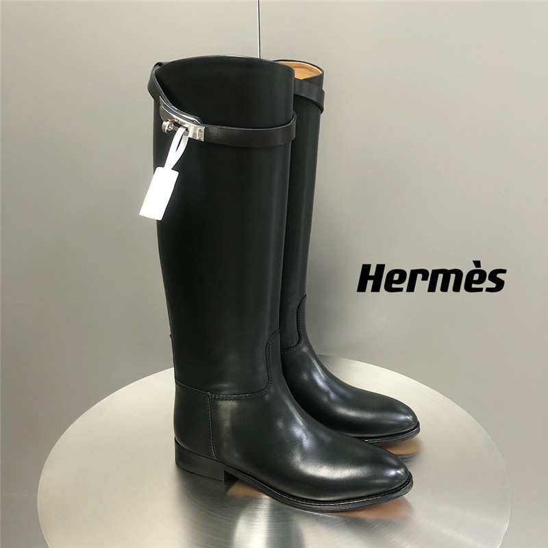 H**me5 jumping boots