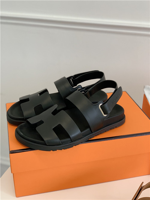 H**me5 Chypre Dupe sandals women