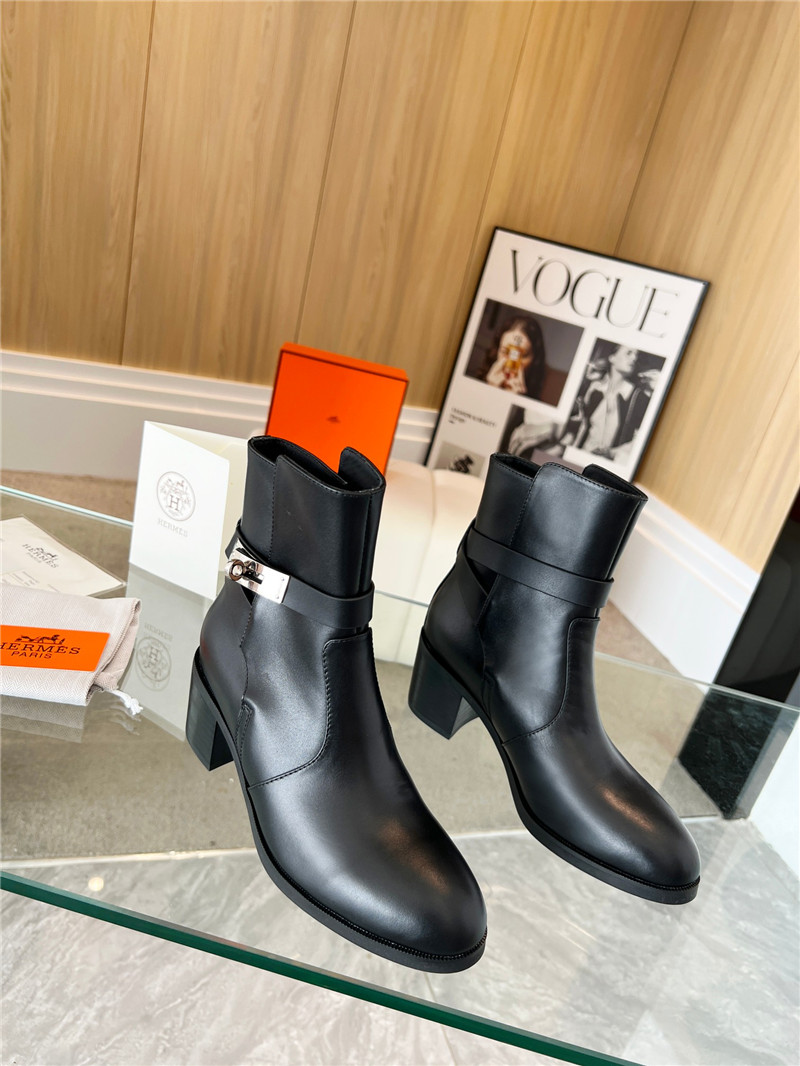H**me5 Kelly Buckle Rider Boots