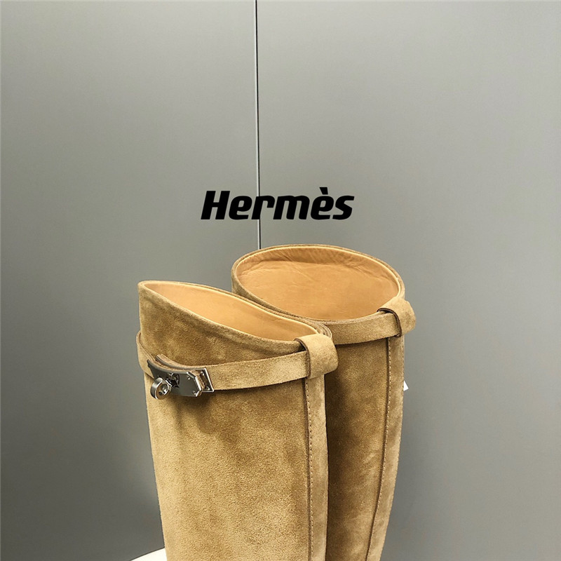 H**me5 jumping boots