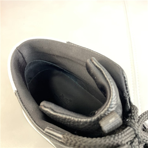 H**me5 mens avantage sneakers