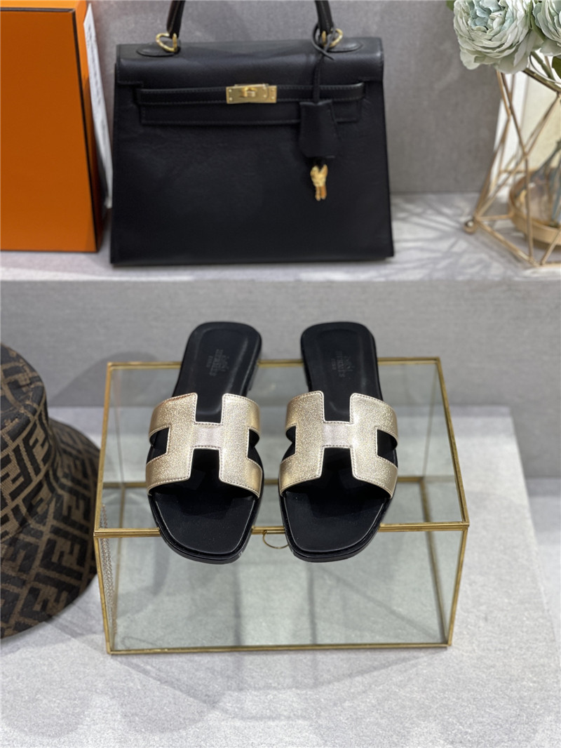 H**me5 early spring new color slippers