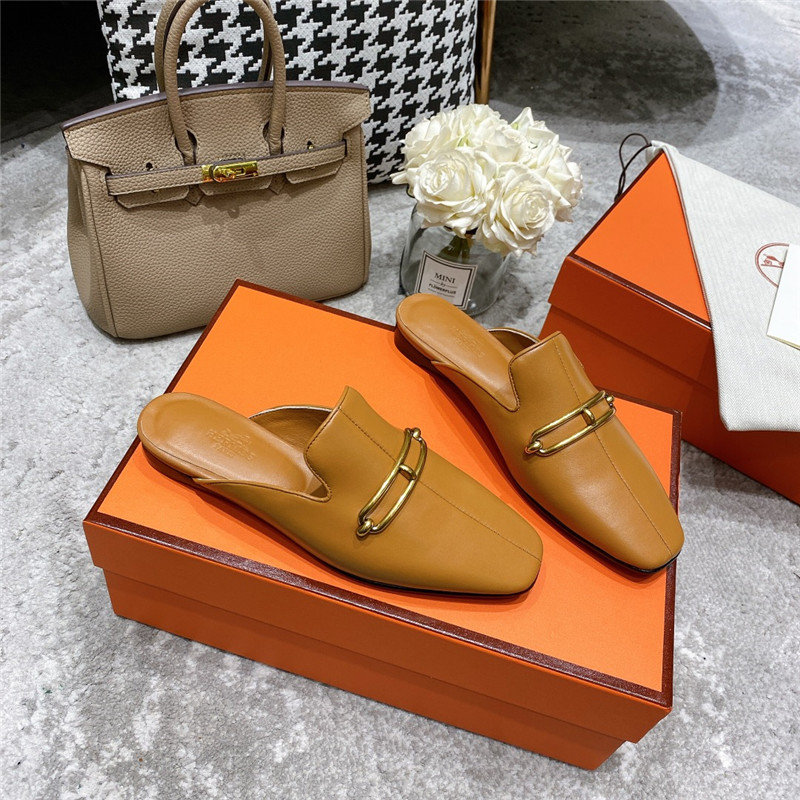 H**me5 muller flat slippers