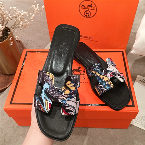 H**me5 flat slippers