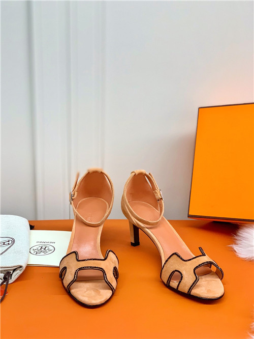 H**me5 high heel sandals