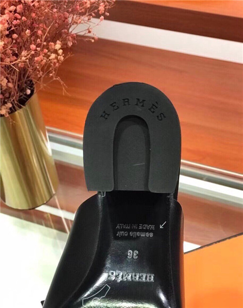 H**me5 Dupes blossom mule slippers