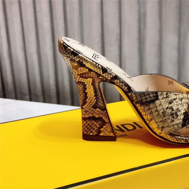F**di block heel sandals gold