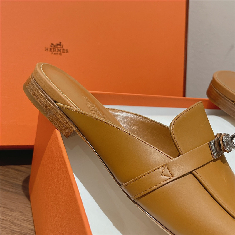 H**me5 mini kelly slippers