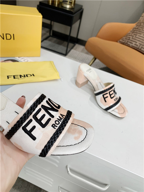 F**di logo sandals