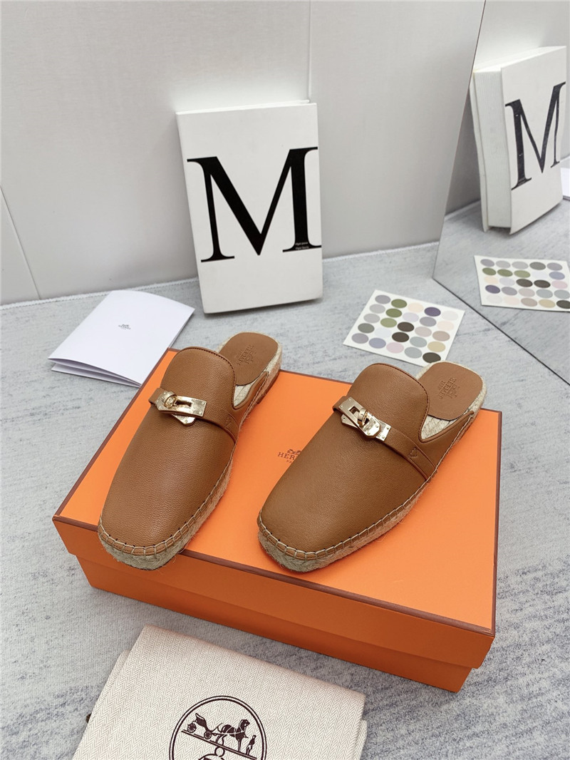 H**me5 loafer slippers