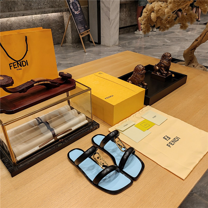 F**di flat beach sandals