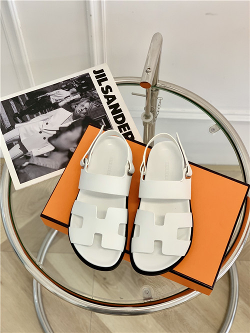 H**me5 Chypre Dupe sandals women