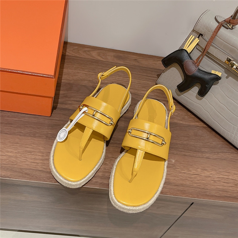 H**me5 knitted flat sandals
