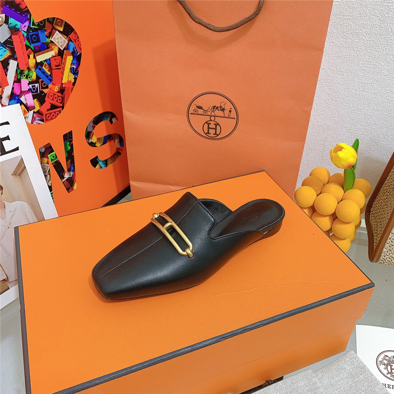 H**me5 flat slippers