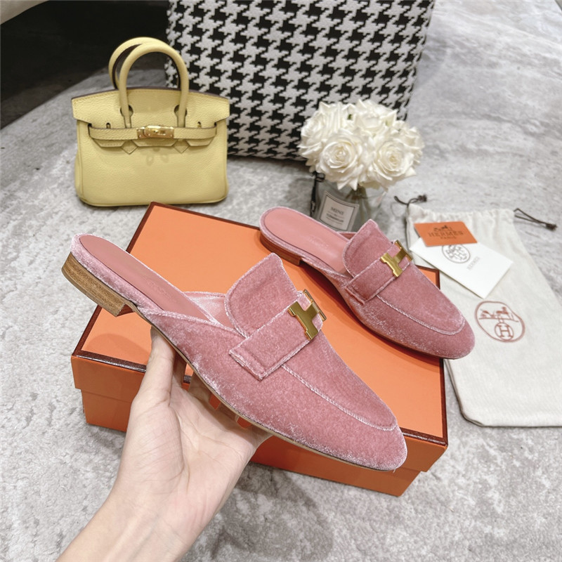 H**me5 H buckle classic slippers
