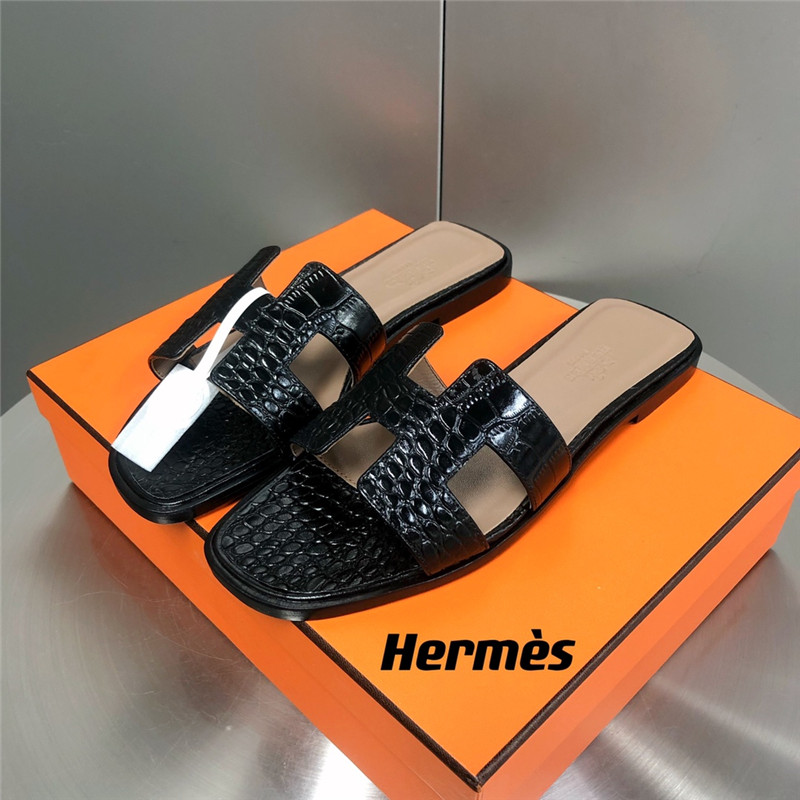 H**me5 oran crocodile slippers