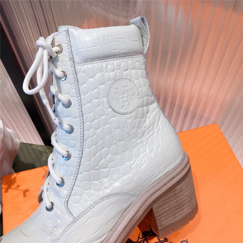 H**me5 classic ankle boots