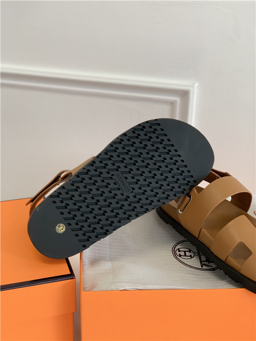 H**me5 Chypre Dupe sandals women