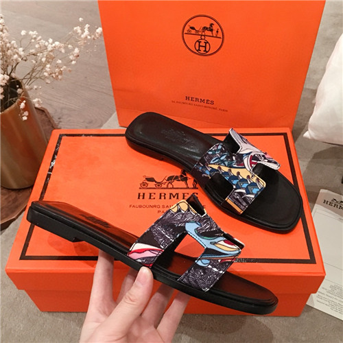 H**me5 flat slippers