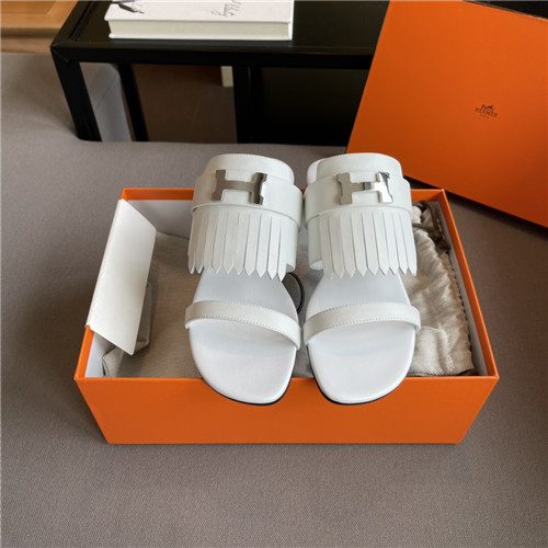 H**me5 H flat slippers