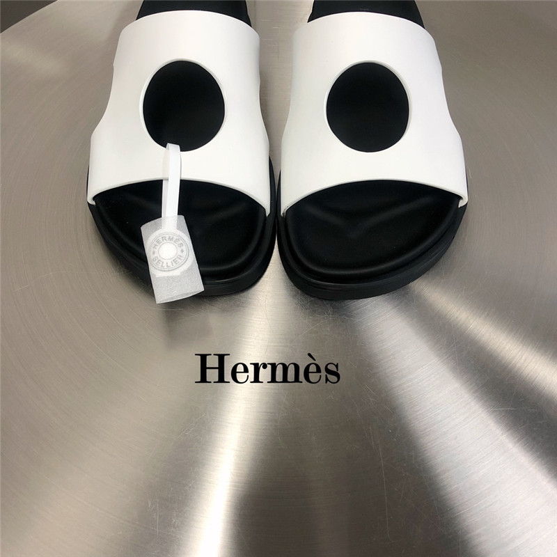H**me5 edith hole slippers