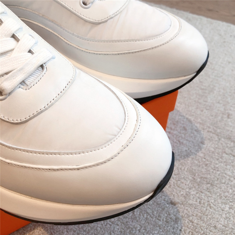 H**me5 new sneakers