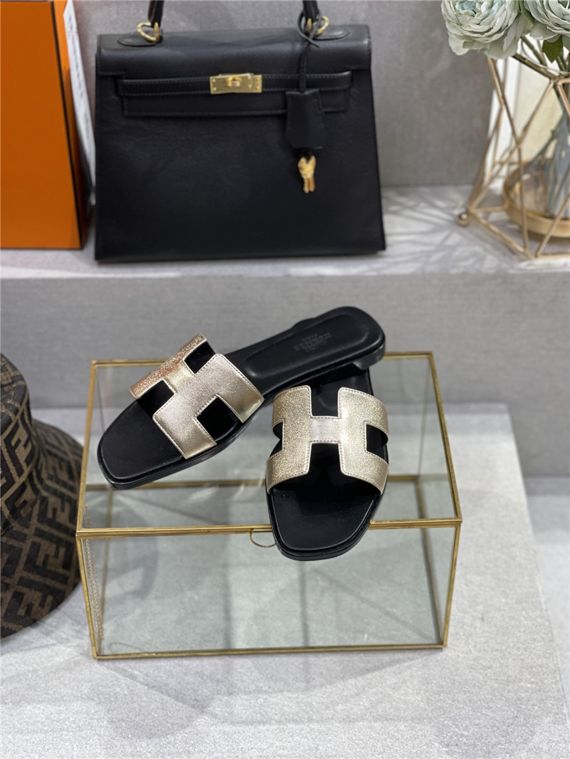 H**me5 early spring new color slippers