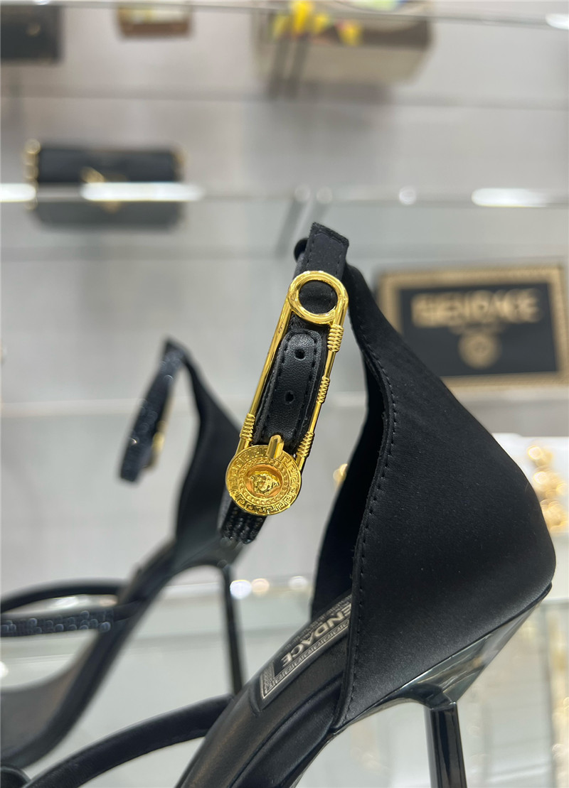 F**di joint catwalk show sandals