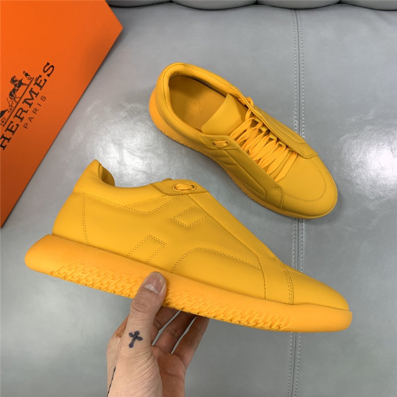 H**me5 Men s sneakers