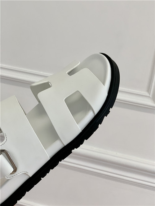 H**me5 Chypre Dupe sandals women