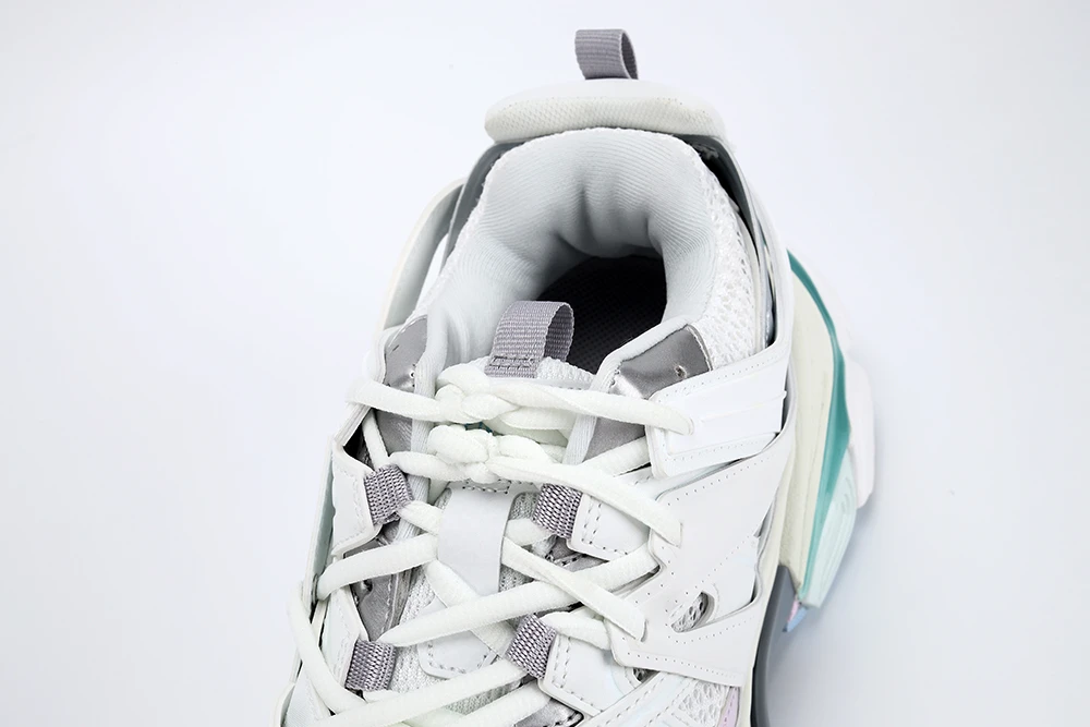 Ba1en*iaga TRIPLE-S WHITE ICE BLUE