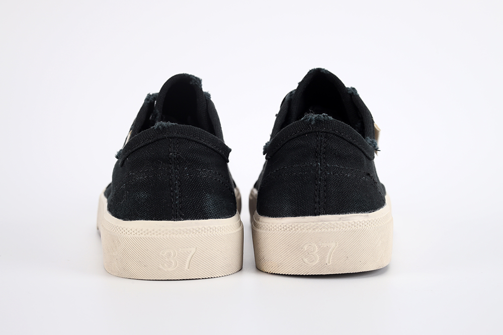 Ba1en*iaga PARIS LOW SNEAKER IN BLACK