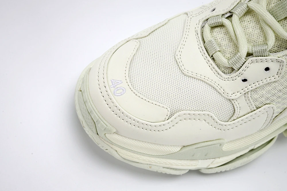 Ba1en*iaga TRIPLE-S WHITE