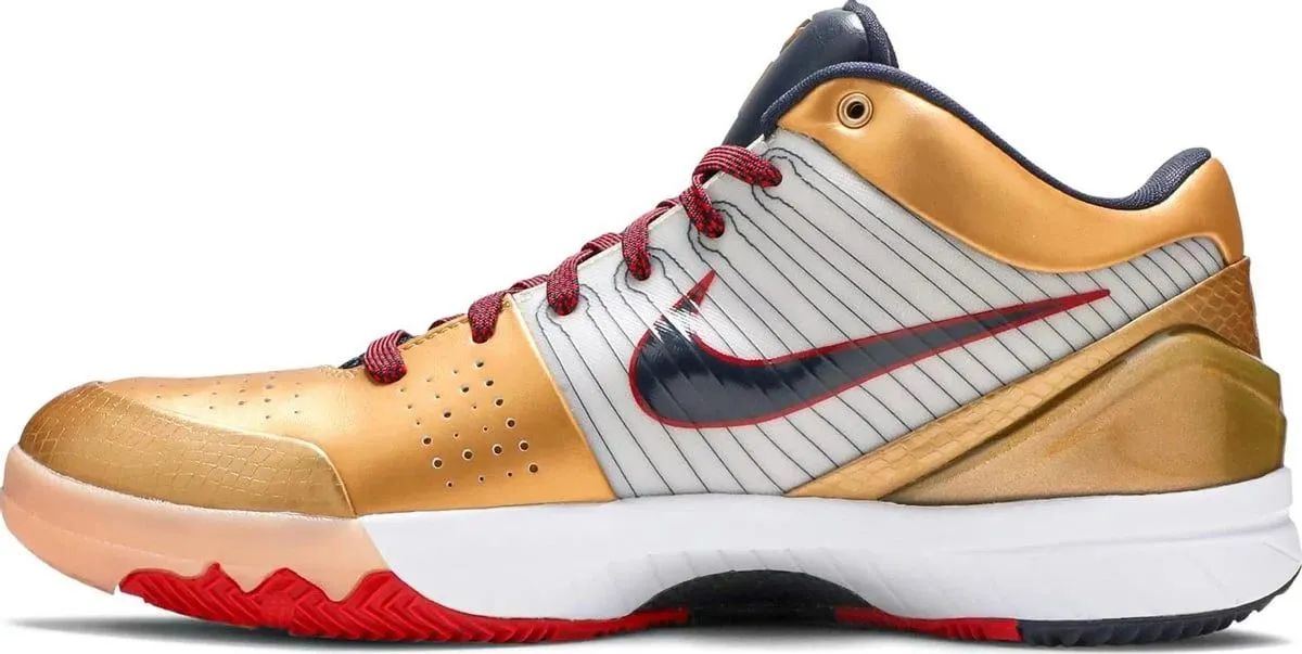 ZOOM KOBE 4 