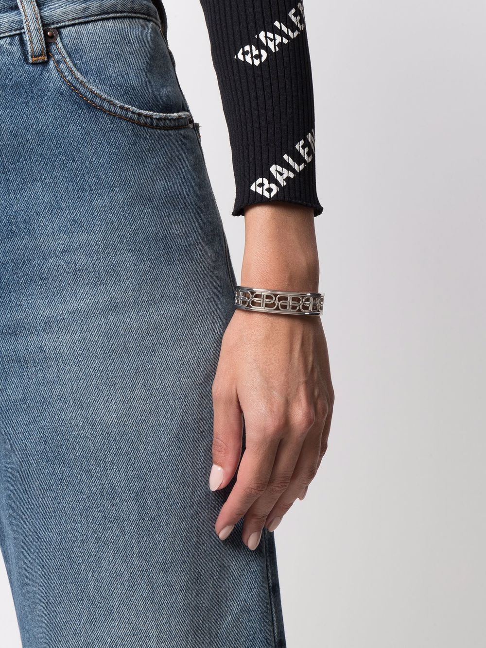 Ba1en*iaga Dupes BB metal cuff