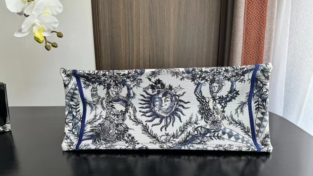 D10r embroidery craft tote bag