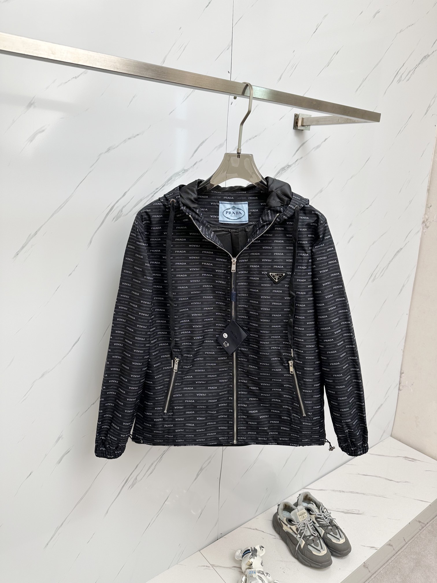 Pra*a Jacket