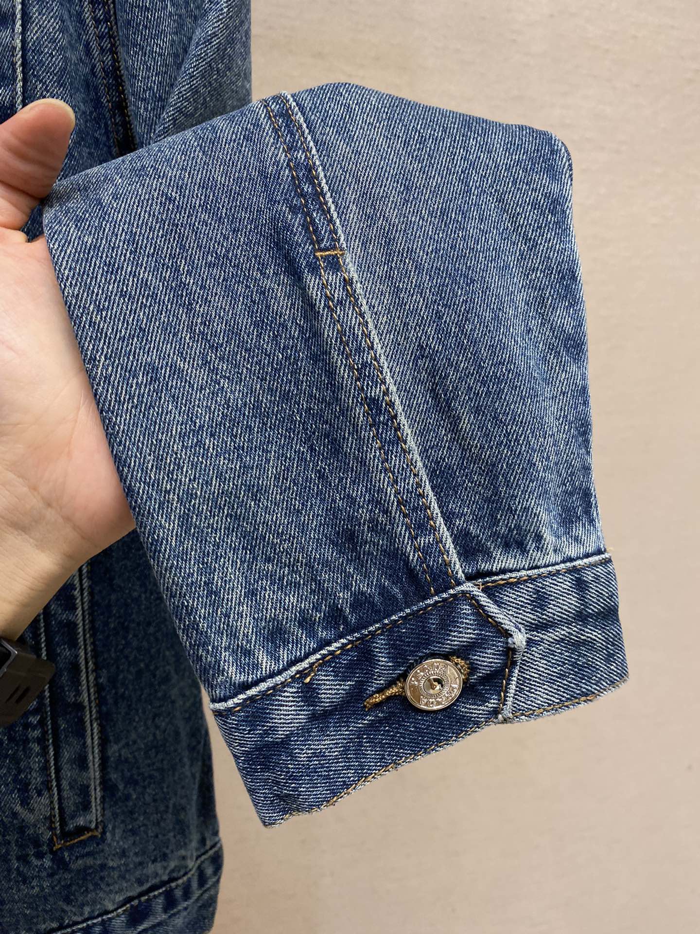 Pra*a Jacket