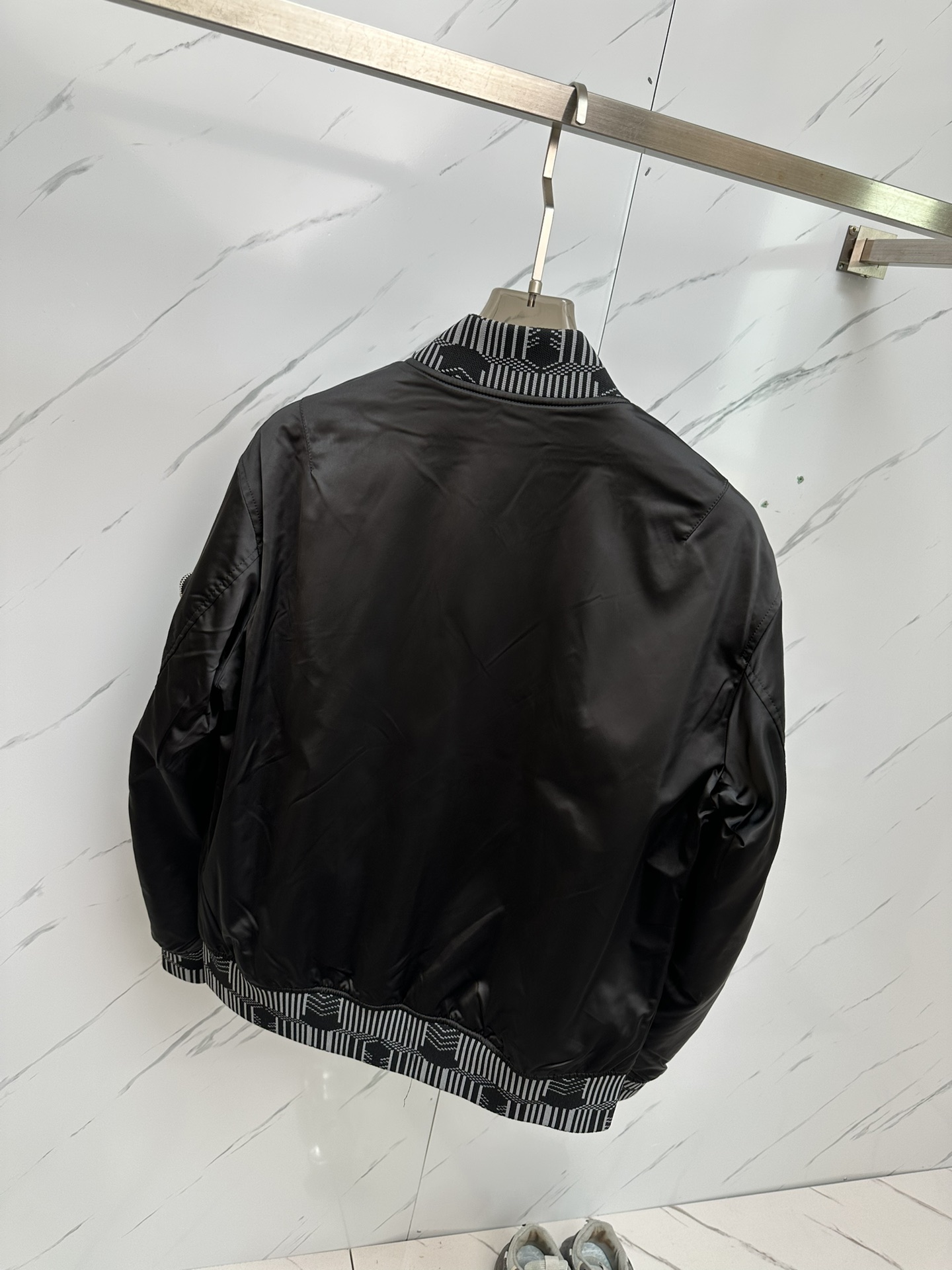 Pra*a Jacket