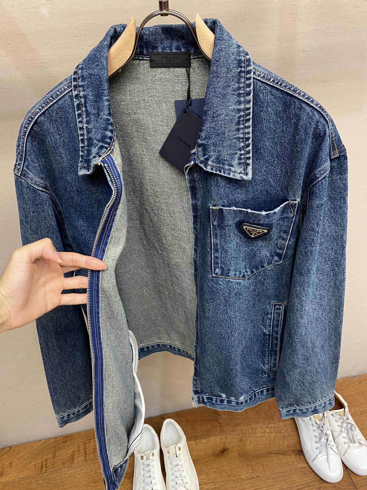 Pra*a Jacket