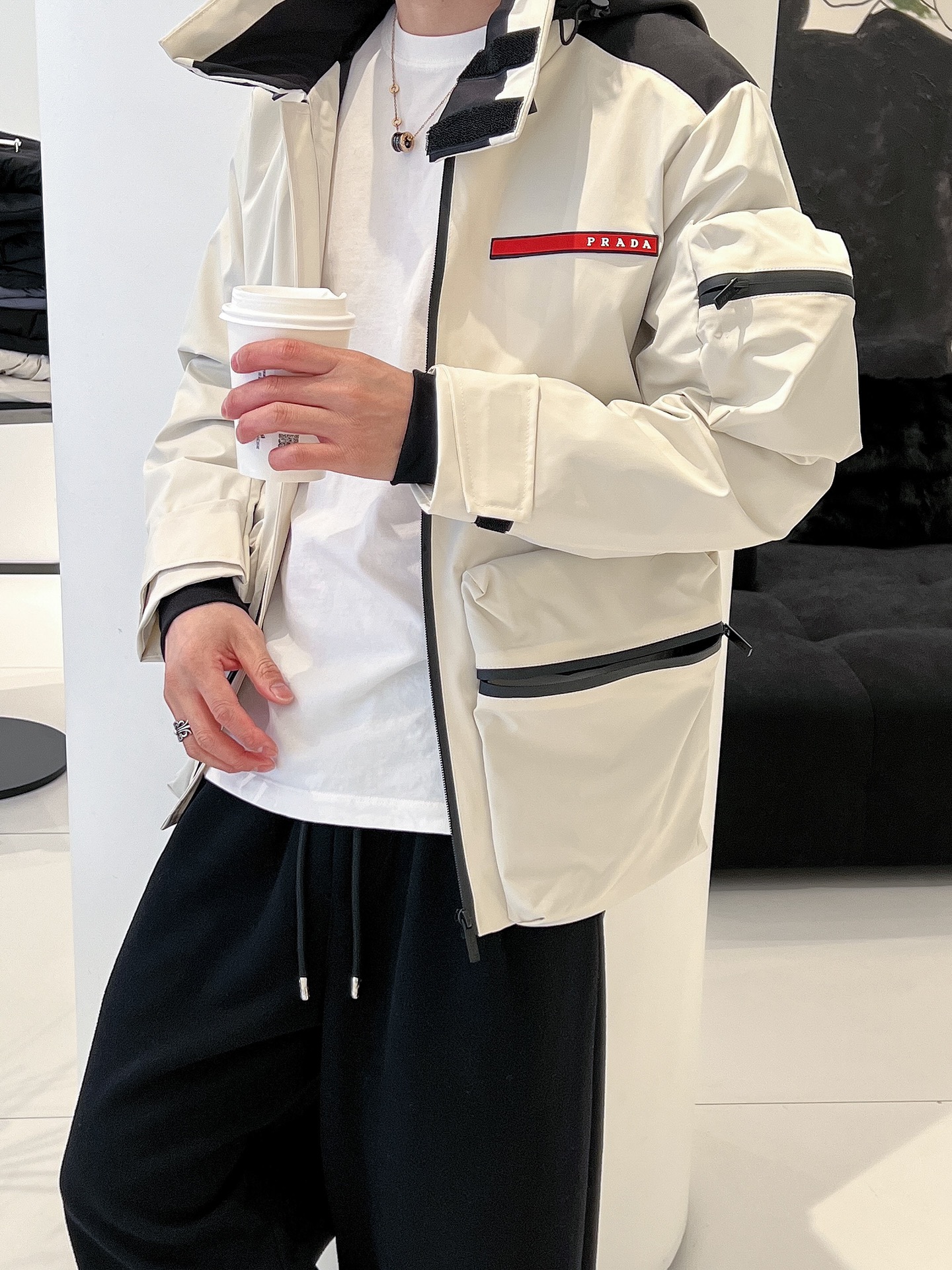 Pra*a Jacket