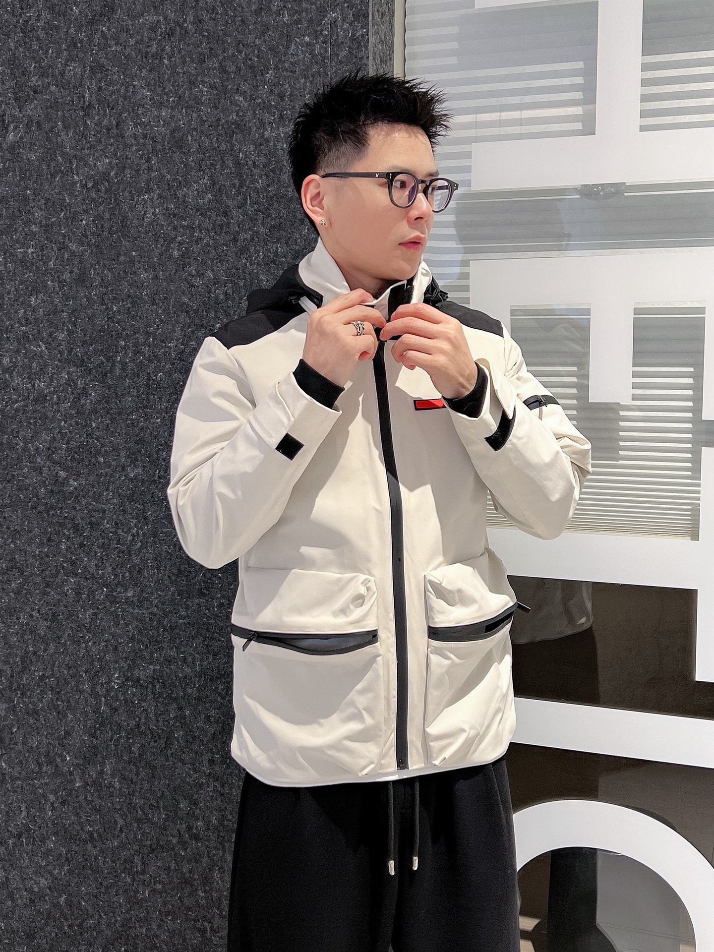 Pra*a Jacket
