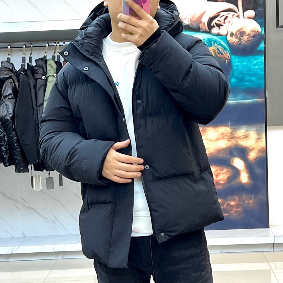 Pra*a Jacket