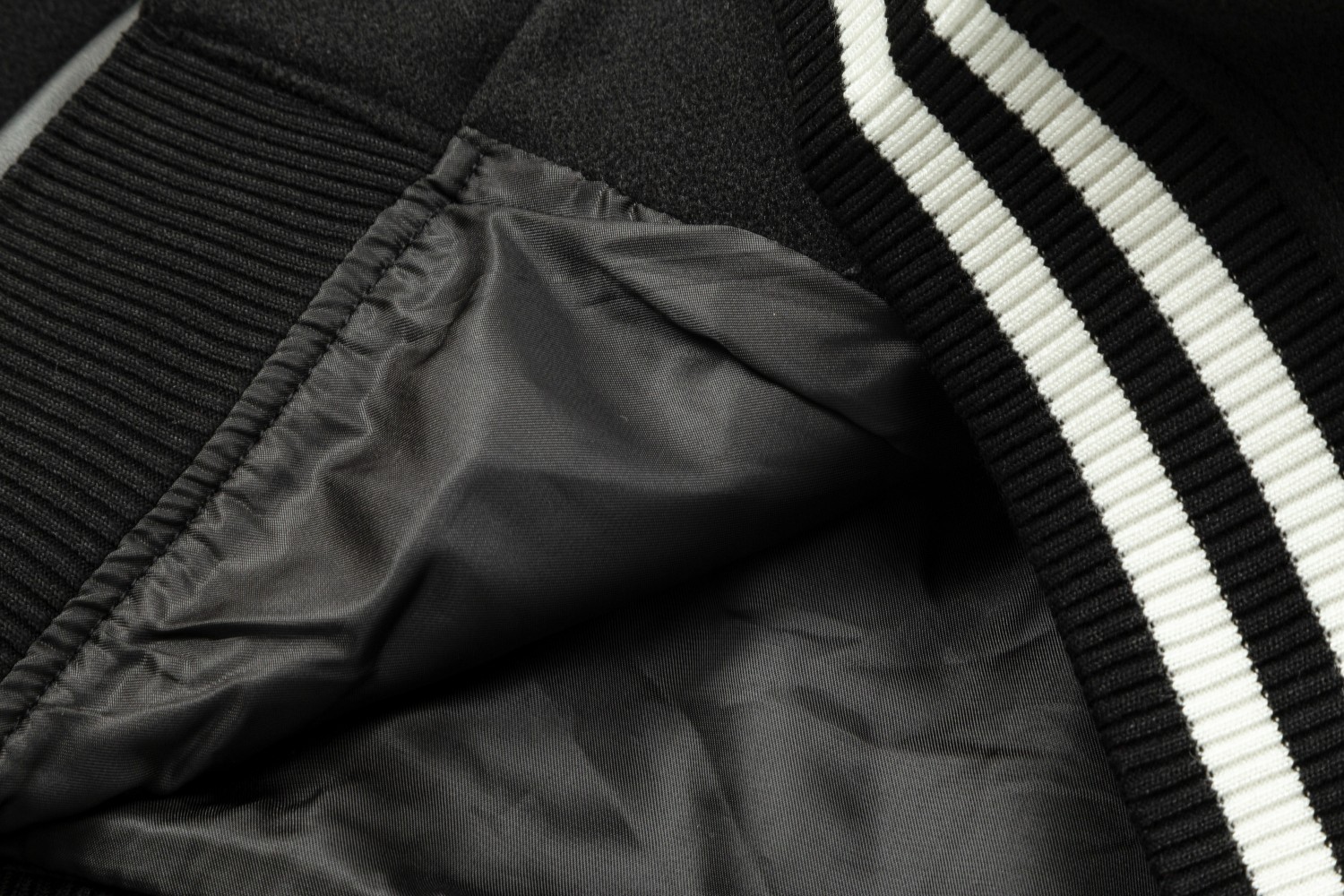 Pra*a Jacket